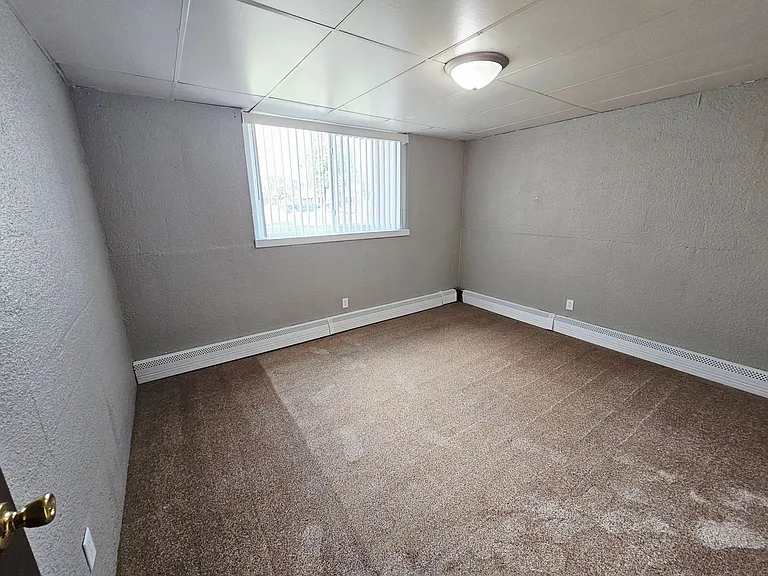 1008 Portland Dr — Photo 4