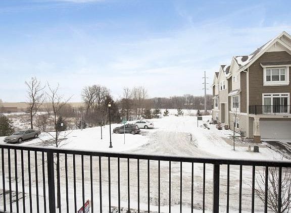 2nd image of 11896 Emery Village Dr N #2908