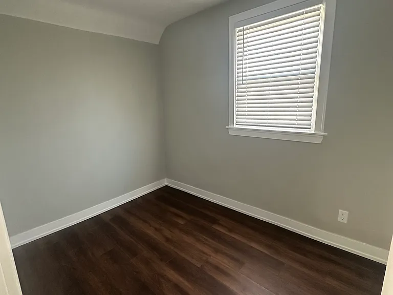 3040 W Medill Ave #3 — Photo 9