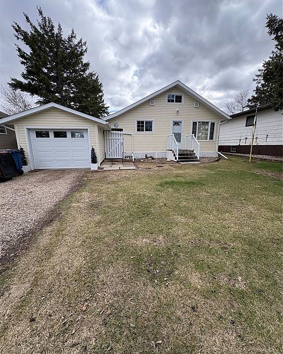 1st image of 209 2nd AVENUE E