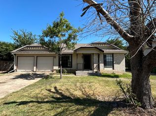 1100 Ferndale Dr, Round Rock, TX 78664