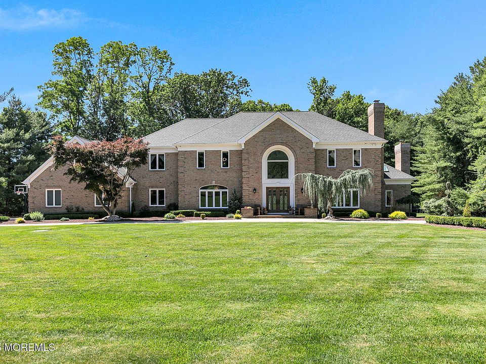 1st image of 15 Brandywine Lane
