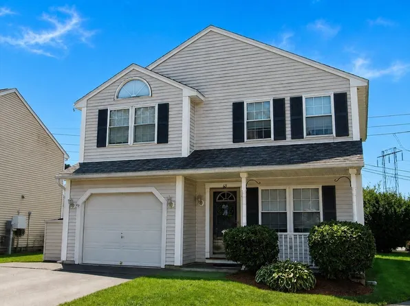 60 Juniper Ln, Tewksbury, MA 01876