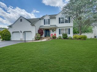 26 Clover Hill Dr, Jackson, NJ 08527