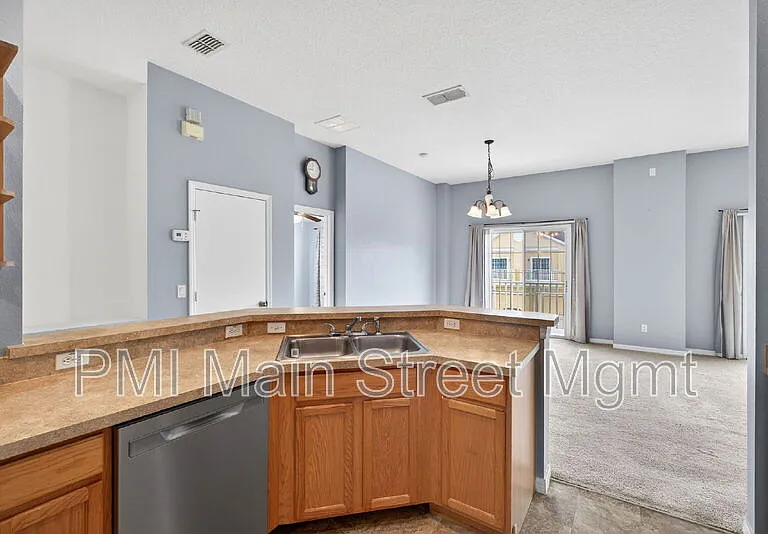 10935 Derringer Dr — Photo 9