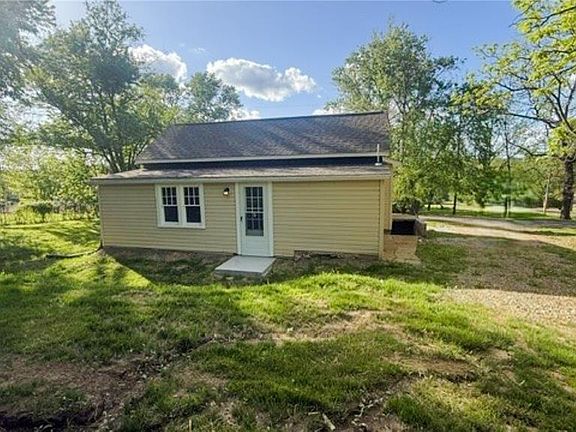 4th image of 5336 Morse Ave