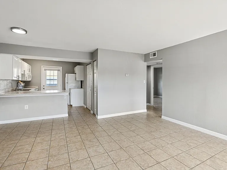 Serenity Lake Apartments — Photo 71