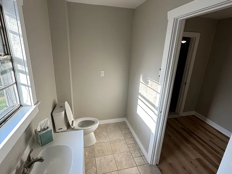 749 N Planters St — Photo 4