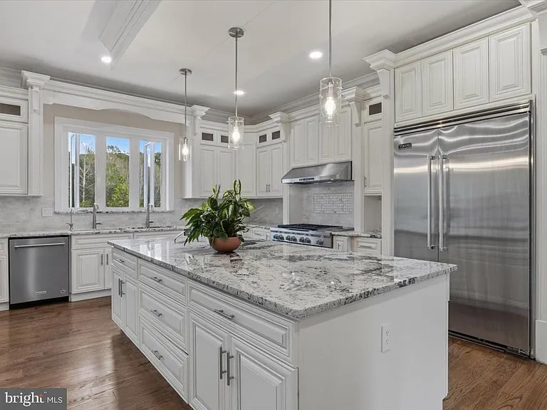 12107 Glen Mill Rd — Photo 1