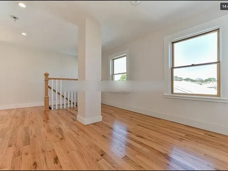 14 Renfrew St #2 — Photo 2