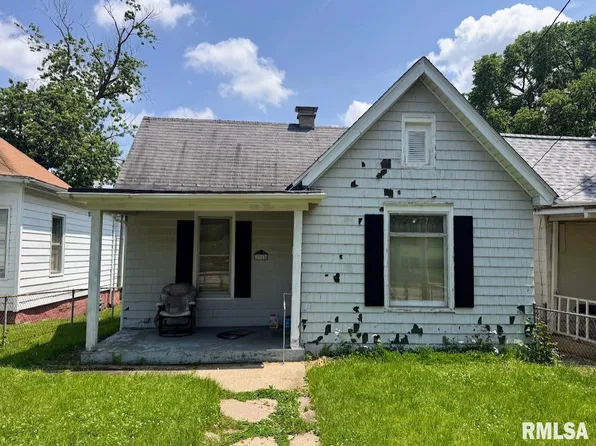 2918 NE Madison Ave, Peoria, IL 61603