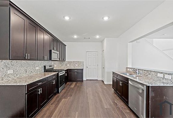 4th image of 7322 Madison Commons Ln