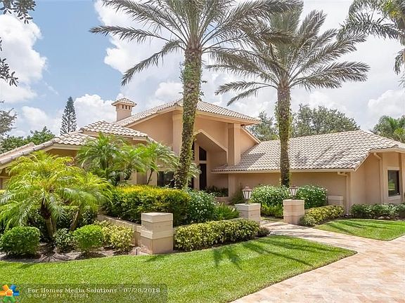 2nd image of 6801 Yellowstone Ln