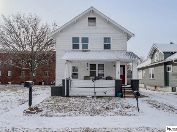 425-427 W Military Ave, Fremont, NE 68025