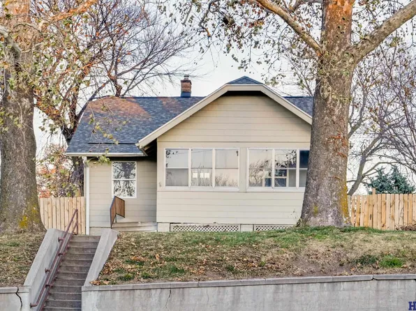 2511 S 42nd St, Omaha, NE 68105