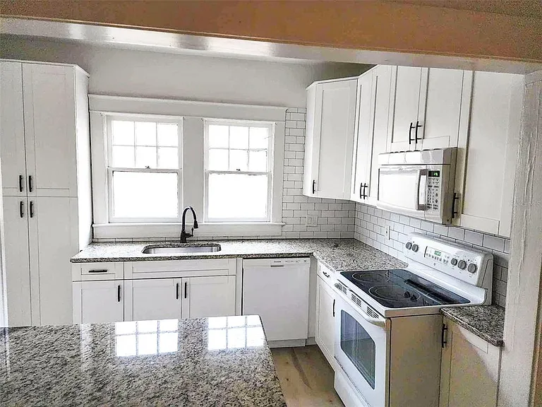 503 W Idlewild Ave — Photo 6