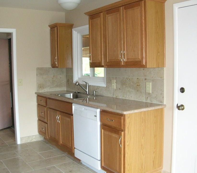 2nd image of 2520 Heather Ln