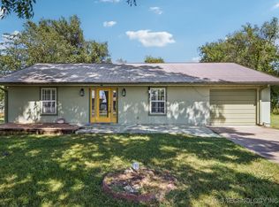 107 S 4th St, Morris, OK 74445
