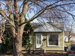 22738 Sharrow Ave, Warren, MI 48089