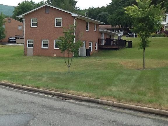 2nd image of 331 Ingal Blvd