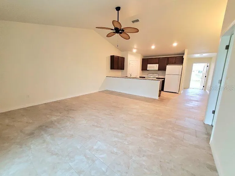 1192 Oceanic Rd — Photo 7