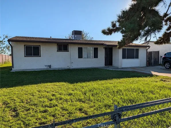 18605 Sequoia Ave, Bloomington, CA 92316