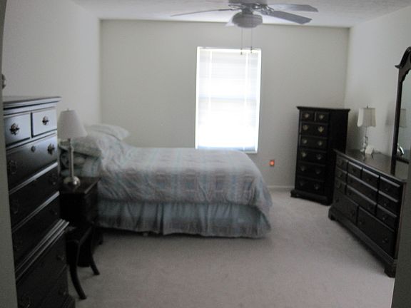 Master Bedroom w/ Private Ba