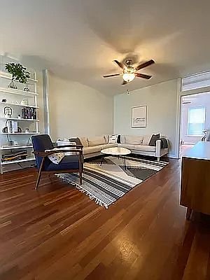 1st image of 658 Henry St #1