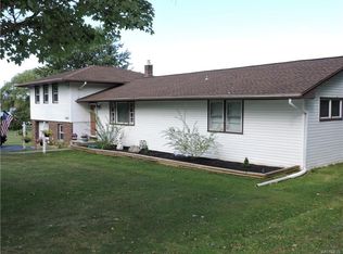 4639 Dickersonville Rd, Ransomville, NY 14131