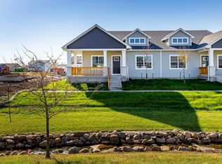 9809 Regatta Ln, Johnston, IA 50131