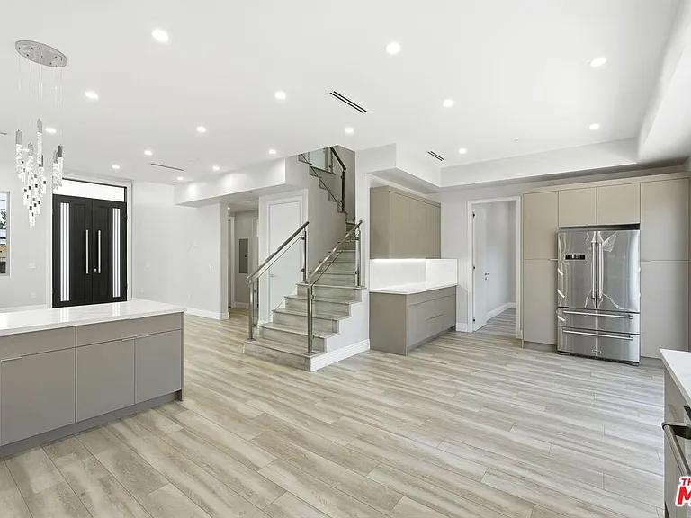 6717 Sunnyslope Ave — Photo 16