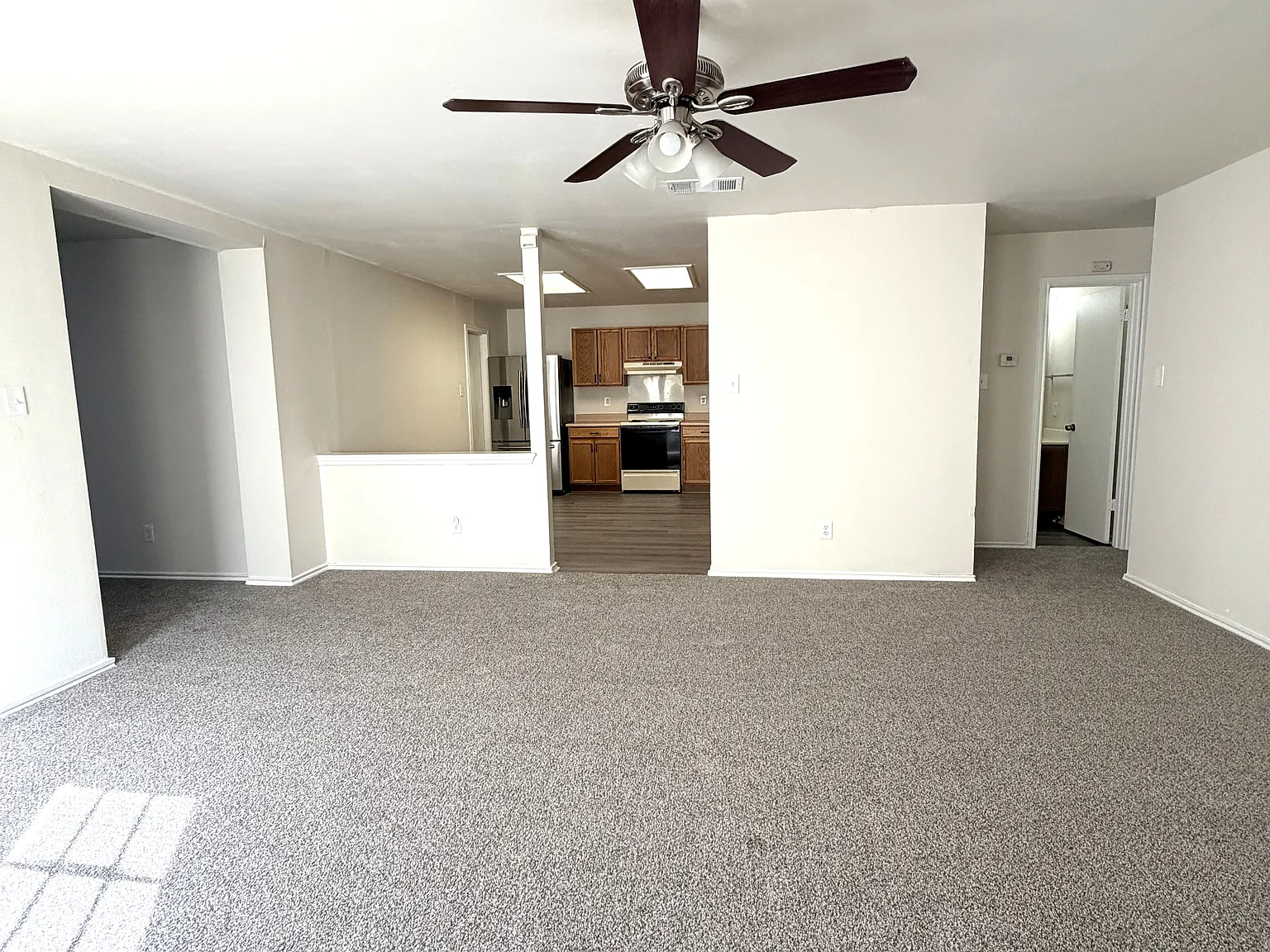4 bed, 1734 sqft, $1,495 — Photo 2