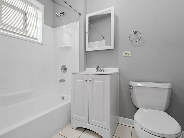 4737-4743 W 65th Mobility Zone — Photo 21