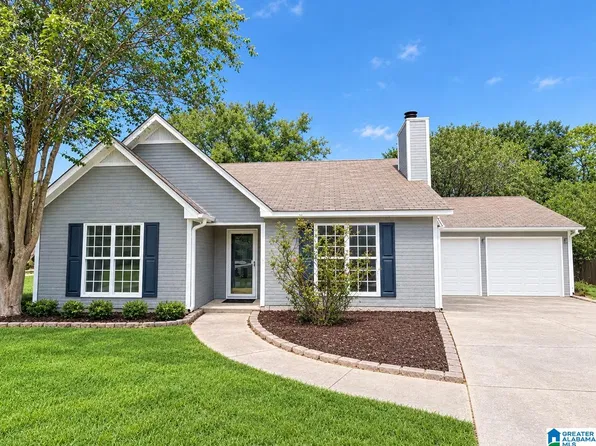120 King Arthur Pl, Alabaster, AL 35007