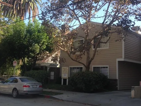 10922 Bloomfield St APT 205, North Hollywood, CA 91602