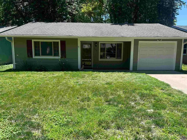 328 Lyon St, Lawrence, KS 66044
