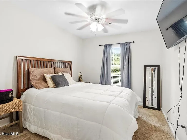 2047 Reserve Ln — Photo 19