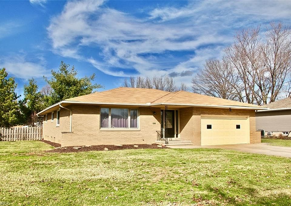 1st image of 1521 S Circle View Dr