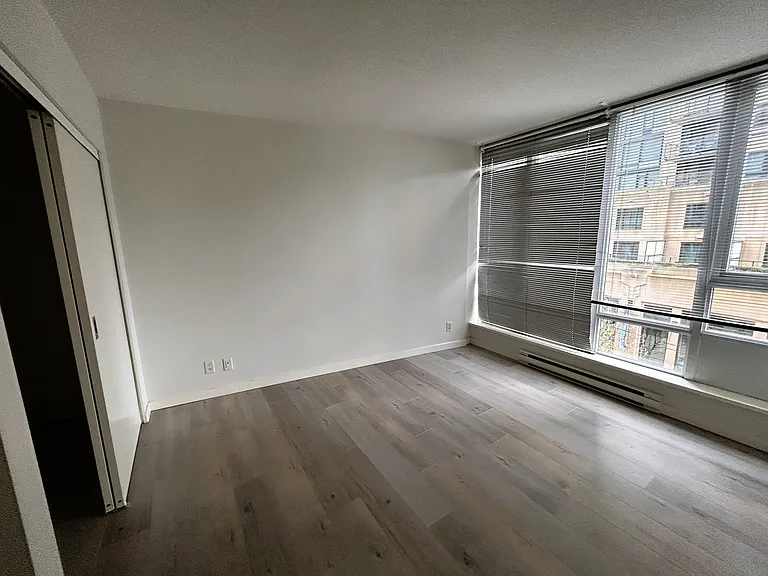 233 Robson St #507 — Photo 12