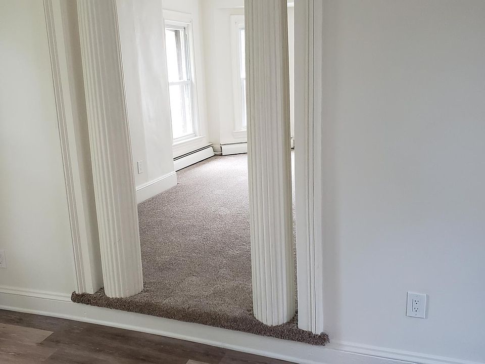 Entrance to Living room