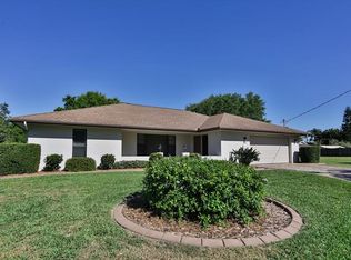 5249 Canterbury Dr, Sarasota, FL 34243