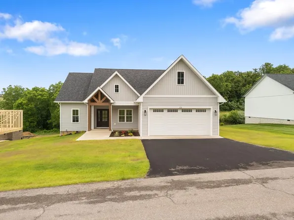370 Fairfield Ln, Wytheville, VA 24382