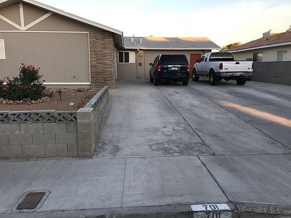 2nd image of 701 Bloomingfield Ln