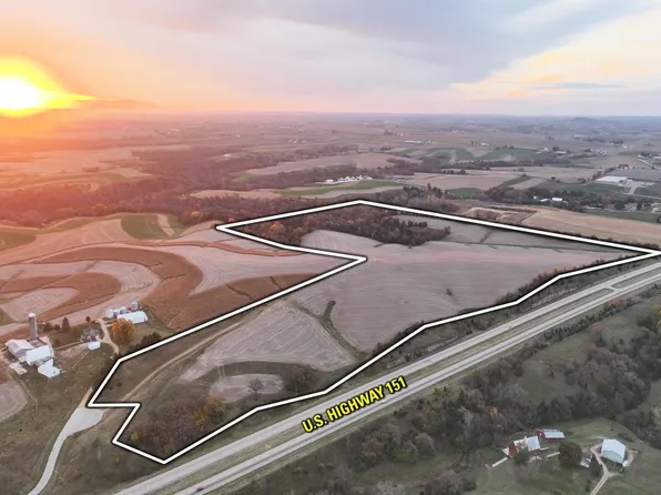 8544 Spoonwood Ln, Cuba City, WI 53807