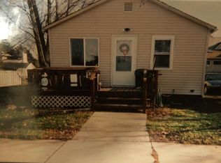 1 N Clark Ave, Mount Morris, IL 61054