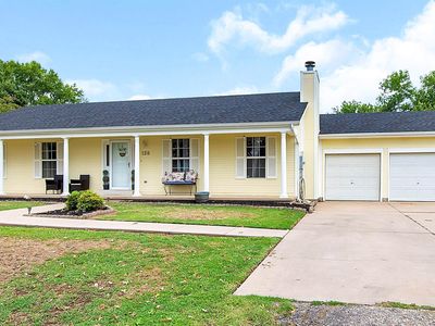 128 E 11th Ave, Belle Plaine, KS, 67013