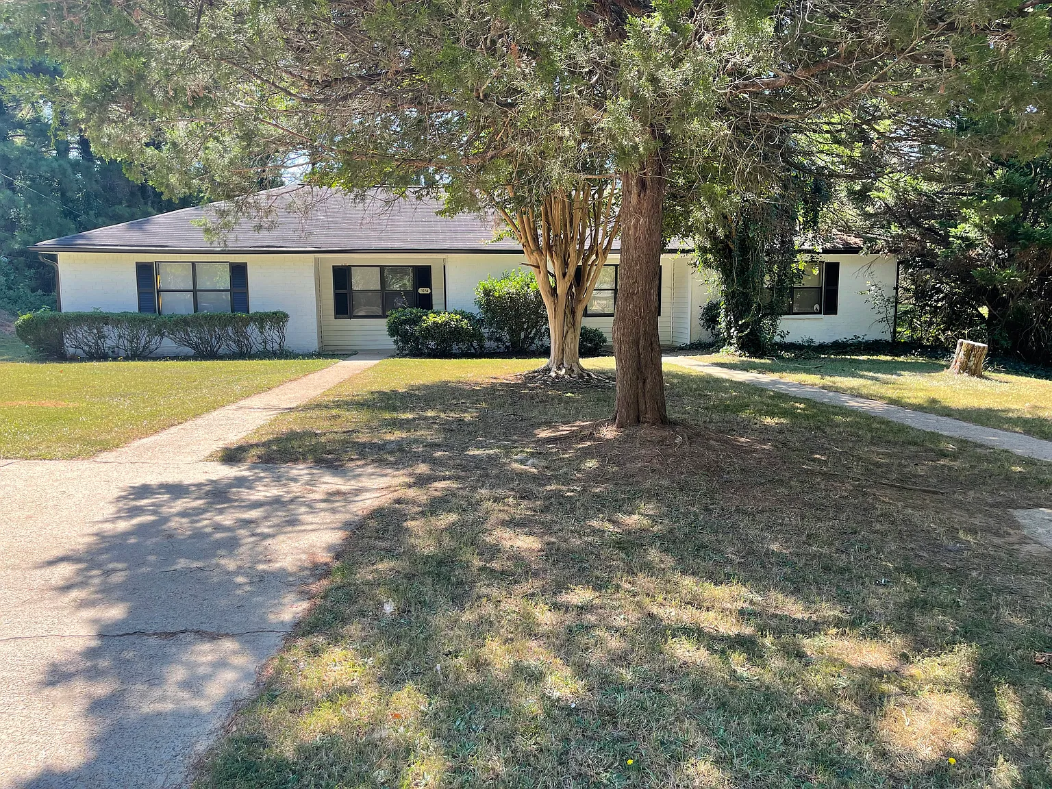 2 bed, 1.5 bath, 935 sqft, $1,750 — Photo 1