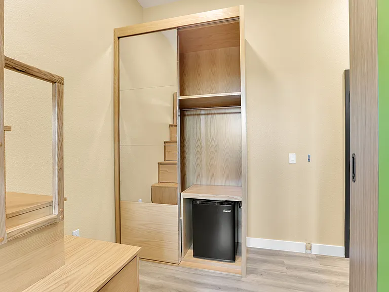 Private Room in 2 Bed 1 Bath Apartment. — Photo 3