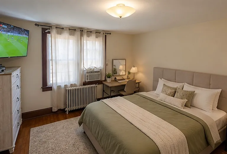 6 Raydol Ave #2 — Photo 1