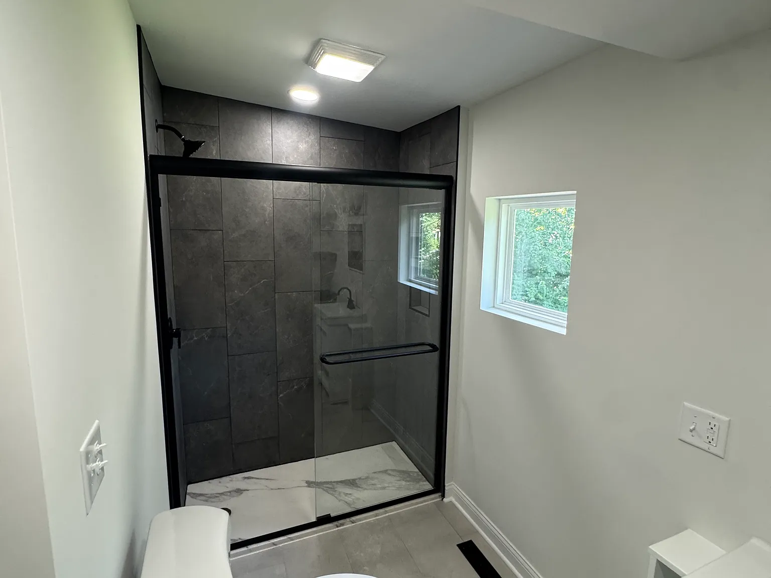 4 bed, 1364 sqft, $2,800 — Photo 3